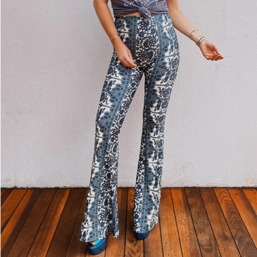 Novella Royale Janis Bells Small